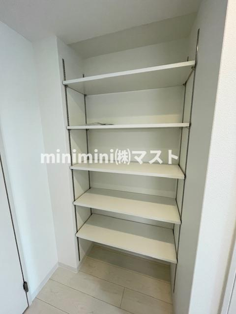 パークス堺筋本町の収納