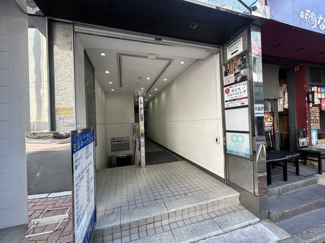 第１矢木ビル　7F-Bのエントランス