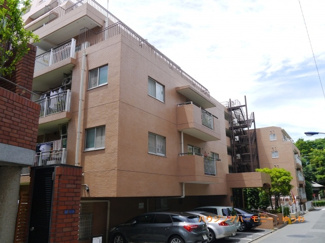 【外観】 | 住む人を映し出す洗練された佇まいは、いつまでも輝き続けながらいつしか街の風景に溶け込んでいきます。