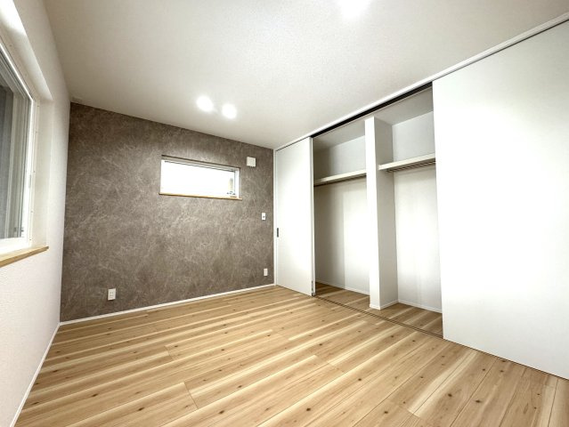 中央区長潟1丁目A棟　新築戸建の洋室|※同施工会社様の完成済物件です