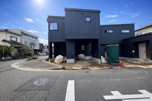 中央区長潟1丁目A棟　新築戸建