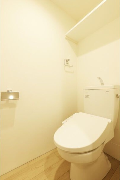 quador車道のトイレ