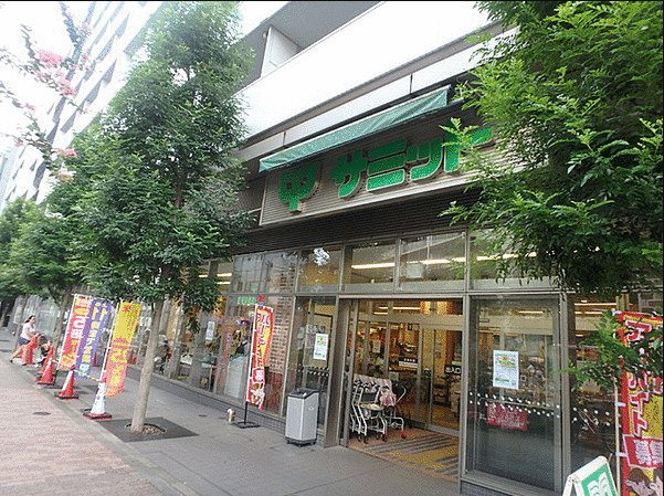 本町ビルの周辺