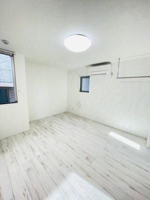 【居間・リビング】 | ルーエ亀有 |  