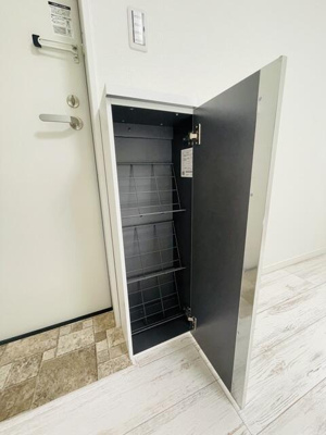 【玄関】 | ルーエ亀有 |  