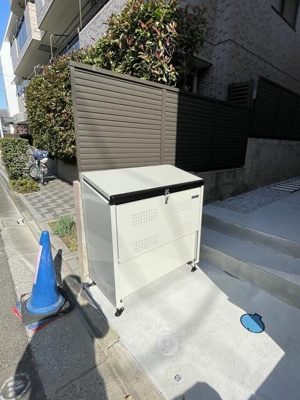 【ロビー】 | ルーエ亀有 | 敷地内ゴミ箱設置予定！ 