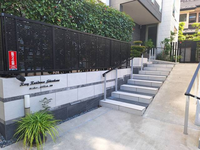 Rosy Residence Shirokaneのロビー|清潔なロビーです