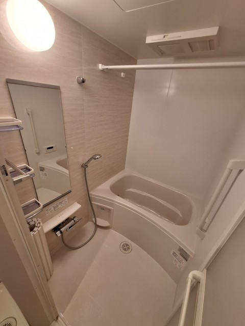 Rosy Residence Shirokaneの浴室|ゆったり過ごせるお風呂です