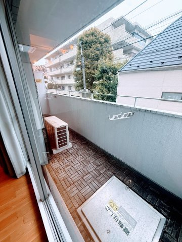 パシフィックパレス中落合のバルコニー