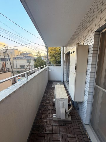 パシフィックパレス中落合のバルコニー