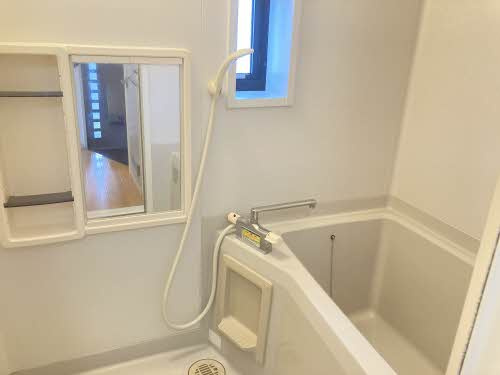 エスポワール B棟の浴室