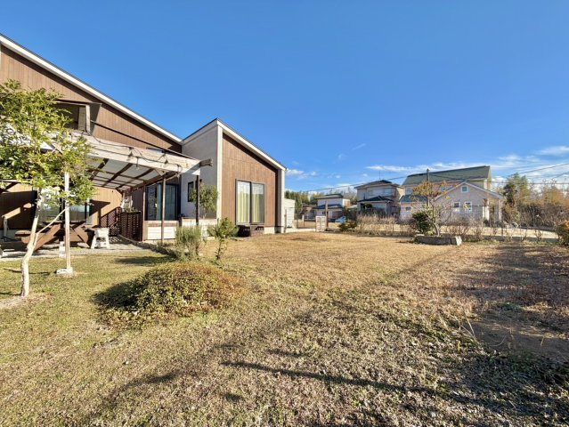 牛久市小坂町中古物件の庭