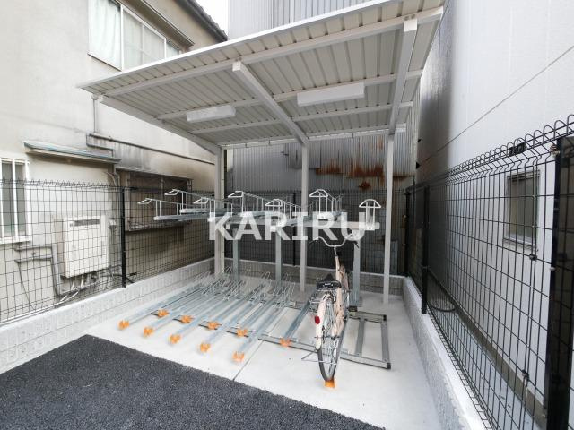 レジュールアッシュ桜宮リバーテラス の駐車場