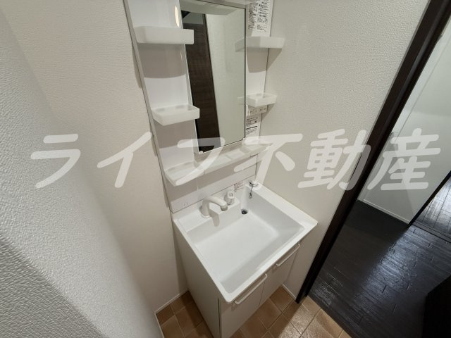 Y’ｓ放出　仲介手数料無料の独立洗面台|独立洗面化粧台が付いています