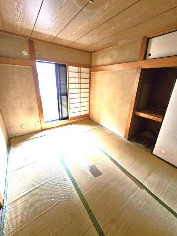 ◆南東向き３階建て５ＬＤＫ＆駐車スペース有り◆全居室収納付き◆山科区勧修寺西栗栖町◆の和室|２階和室