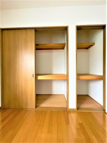 プロヴァンスⅡの収納|小物を収納するのに便利です※同タイプのお部屋になります。