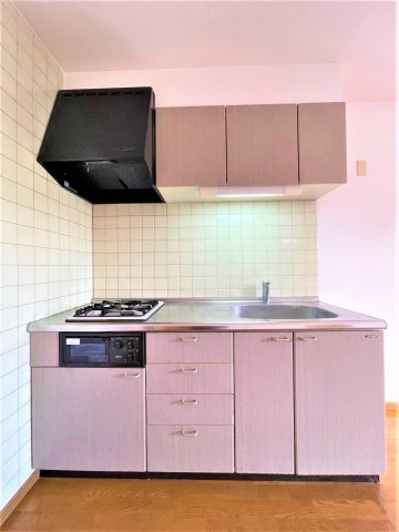プロヴァンスⅡのキッチン|お料理しやすいキッチンです※同タイプのお部屋になります。