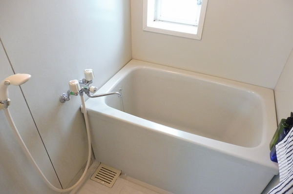プロヴァンスⅡの浴室|お風呂です※同タイプのお部屋になります。