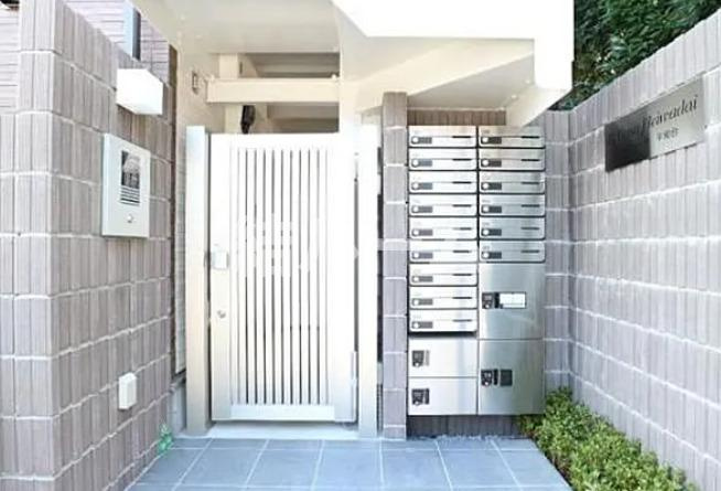 練馬区田柄１丁目のアパートのエントランス