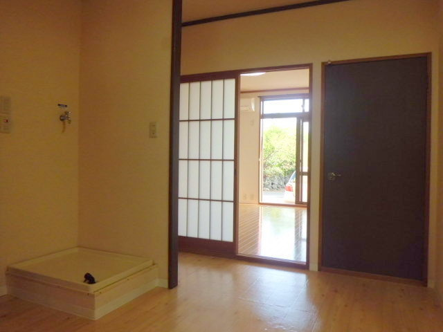 シティハイム　ウェルネスＣの居間・リビング