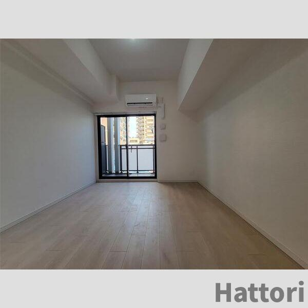 Attirant西三国の居間・リビング