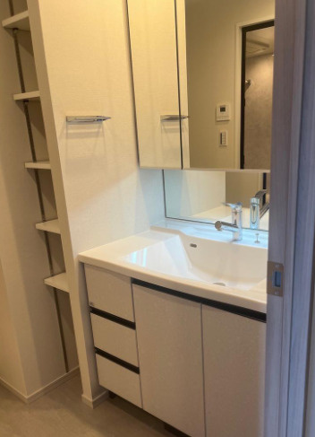 クレヴィア上野入谷の独立洗面台|～洗面化粧室写真～