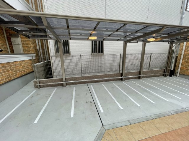 GROOVE住吉の駐車場