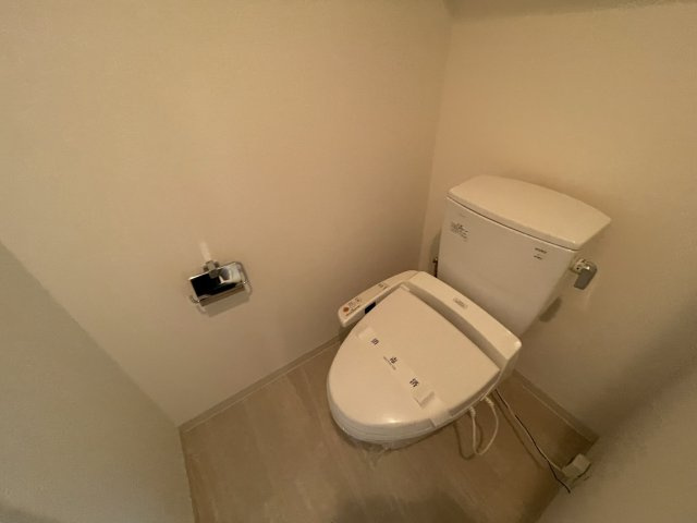 クロスレジデンス大阪新町のトイレ