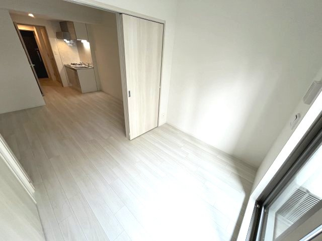 Alivis緑橋の洋室