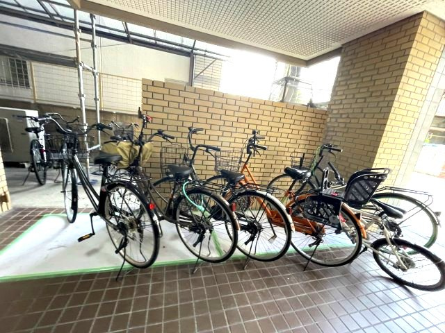 第三東ビル　の駐車場