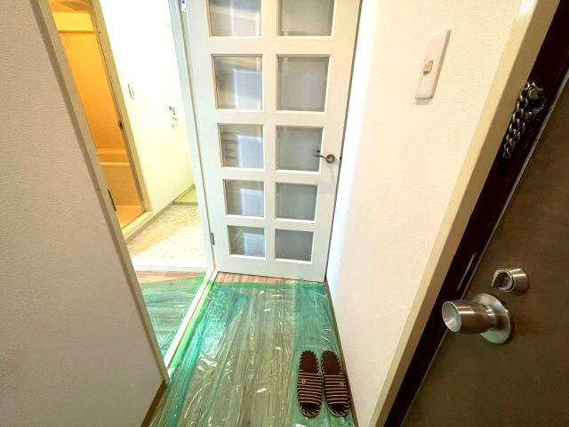 第三東ビル　の玄関