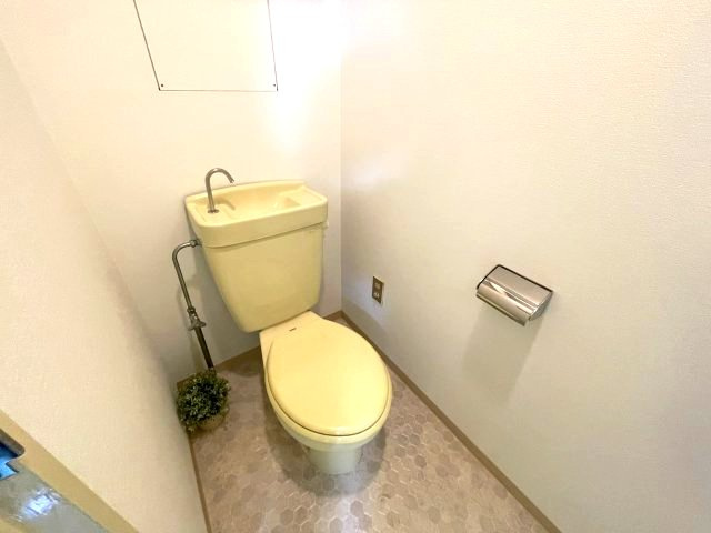 第三東ビル　のトイレ