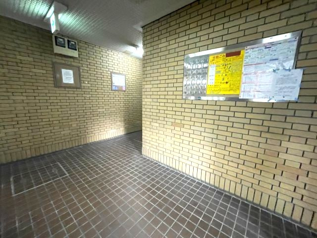 第三東ビル　のロビー