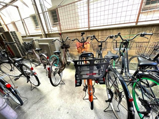 第三東ビル　の駐車場