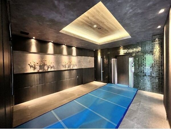 ステージファースト名古屋尾頭橋(旧S-RESIDENCE尾頭橋)の玄関