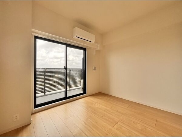 ステージファースト名古屋尾頭橋(旧S-RESIDENCE尾頭橋)の居間・リビング