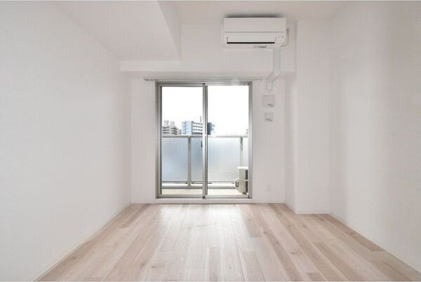 エスリード新栄プライムの居間・リビング