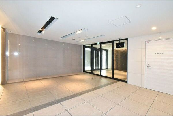 エスリード金山エクセアのエントランス