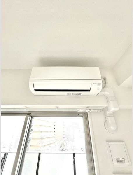 エスリード大須観音プリモの玄関