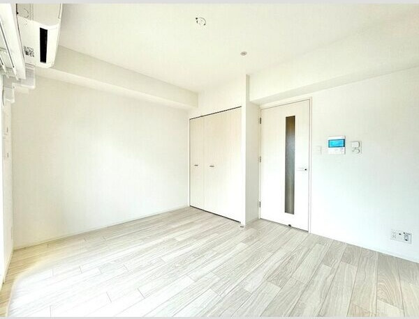 エスリード大須観音プリモの居間・リビング