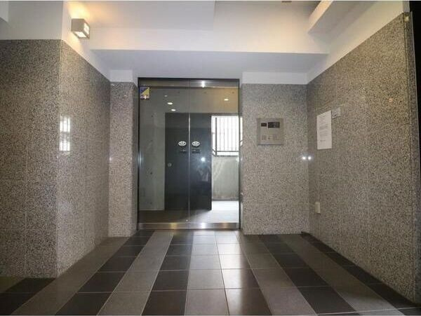 スタジオスクエア泉のロビー