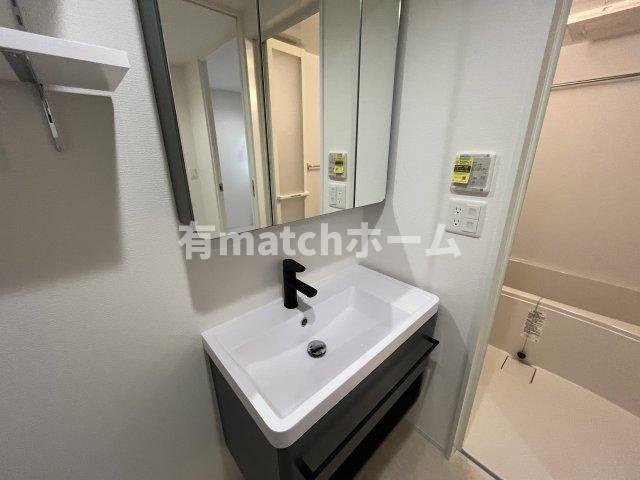 セレニテフラン谷町四丁目の洗面所