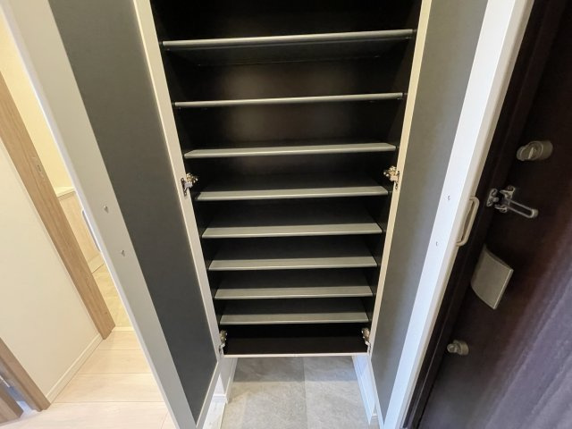 スプランディッド江坂駅前の収納