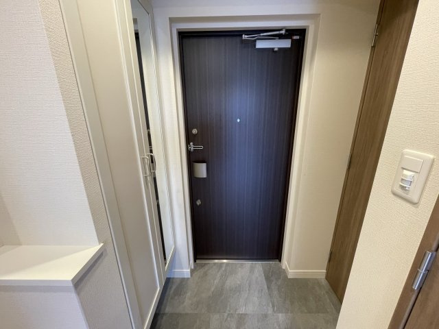 スプランディッド江坂駅前の玄関