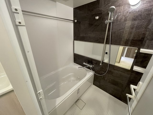 スプランディッド江坂駅前の浴室