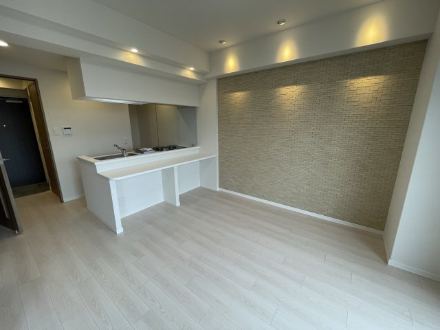 スプランディッド江坂駅前の居間・リビング