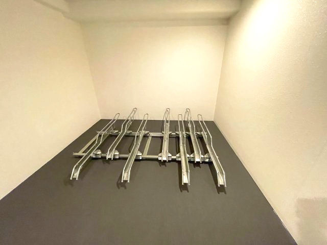 スプランディッド江坂駅前の駐車場