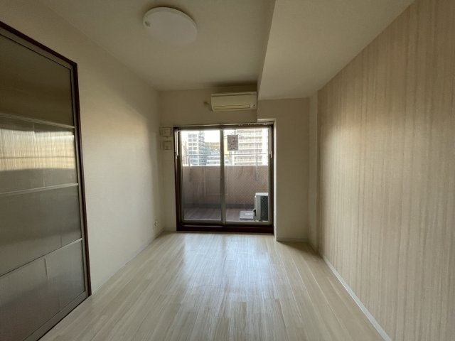 マスターズレジデンスドウトンボリの洋室