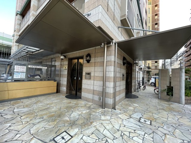 マスターズレジデンスドウトンボリのエントランス