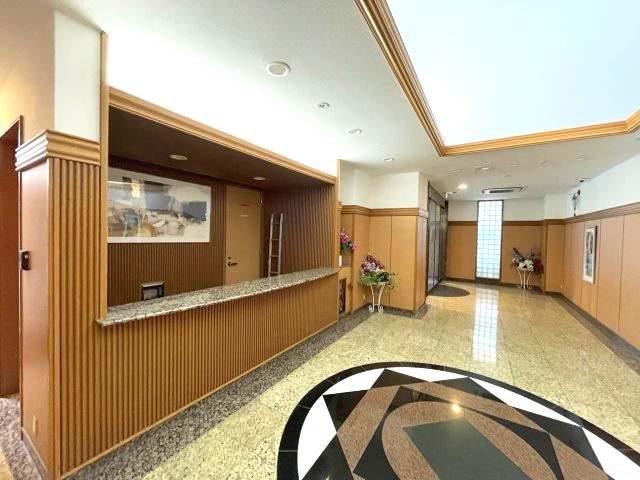 マスターズレジデンスドウトンボリのロビー